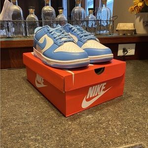 Men’s Dunks UNC Low size 10.5